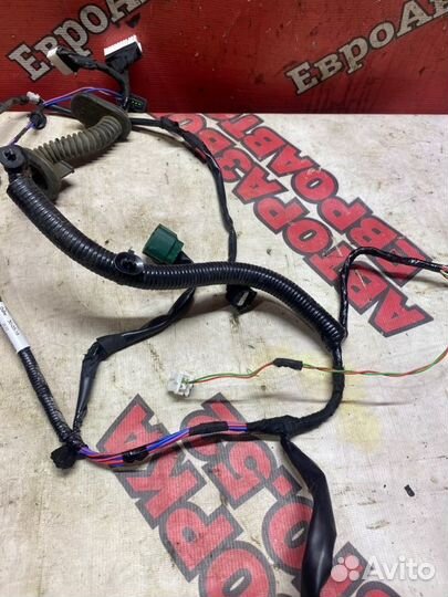 Проводка двери передняя правая Nissan X-Trail T32