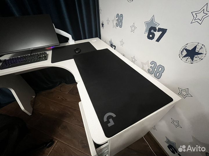 Игровой коврик Logitech