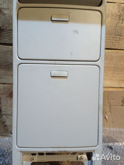 Бардачок Volkswagen Golf Plus