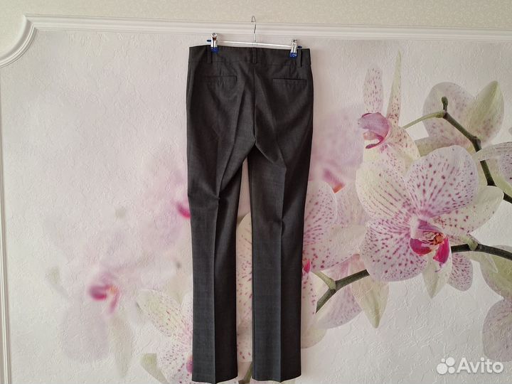 Брюки темно- серые женские, р.46
