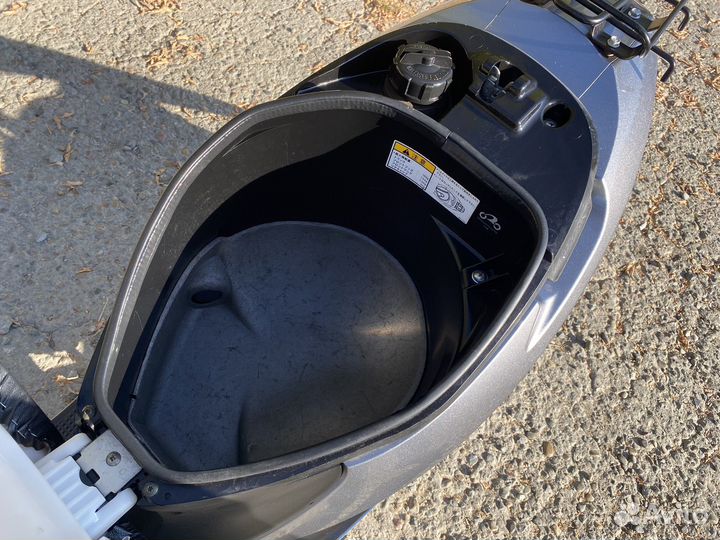 Suzuki Address V50