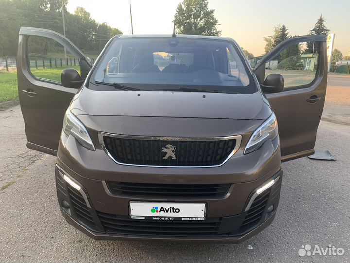 Peugeot Traveller, 2017