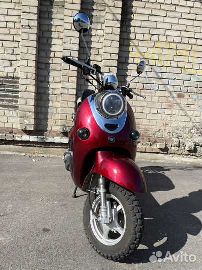 Скутер Vento retro 50/150 кубов