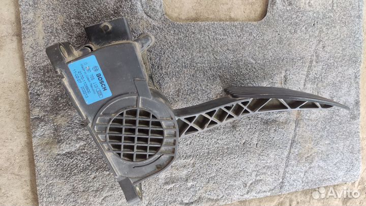 Электронная педаль газа Приора, Гранта, Калина