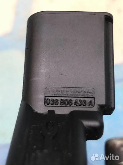Датчик положения коленвала 036906433A