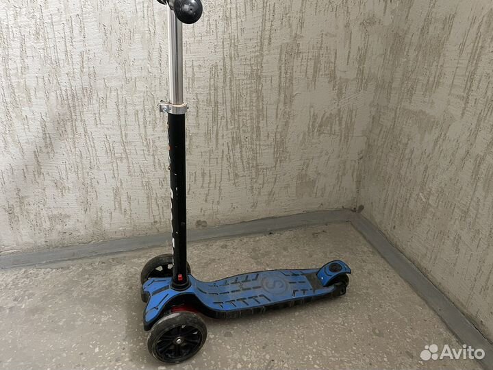 Детский скутер