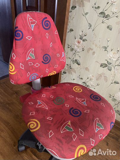 Компьютерный стул ортопедический