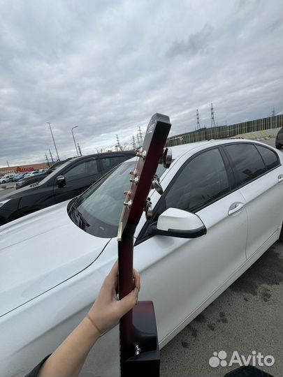 Гитара новая