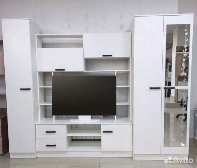 Стенка марта-11 Белая (новая)