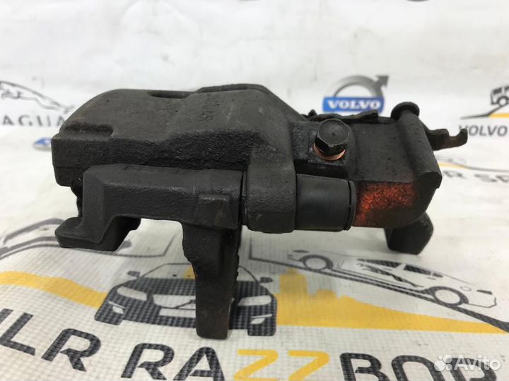 Суппорт тормозной задний правый Jaguar XJ X350