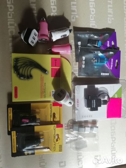Разные кабеля. Переходники. Видео шнуры. И ещё