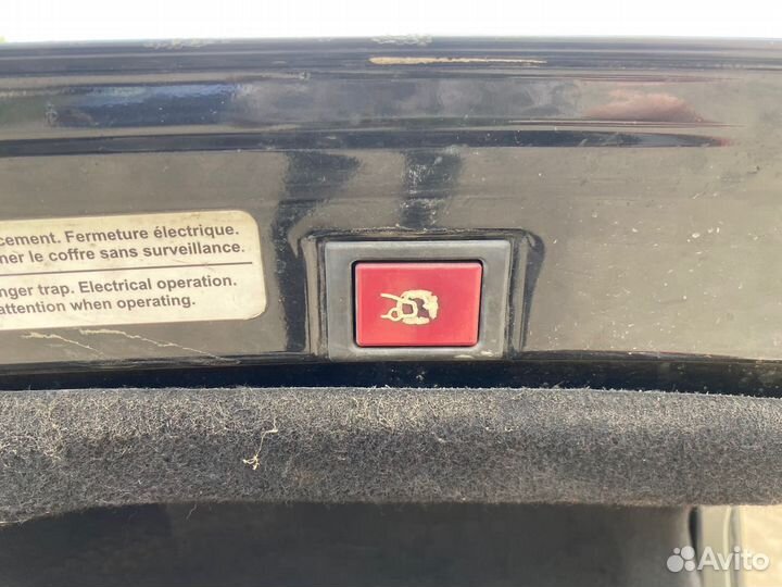 Кнопка закрытия багажника Peugeot 607