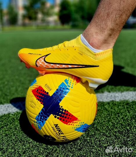 Футбольный мяч adidas лига чемпионов 2023