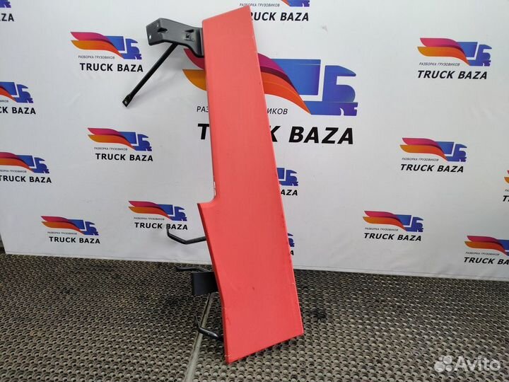 Спойлер кабины боковой левый Renault T