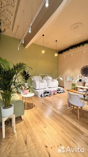 Аппаратный маникюр