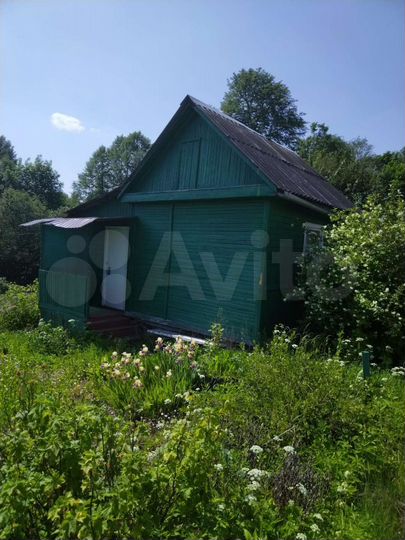 Дом 22 м² на участке 8 сот.