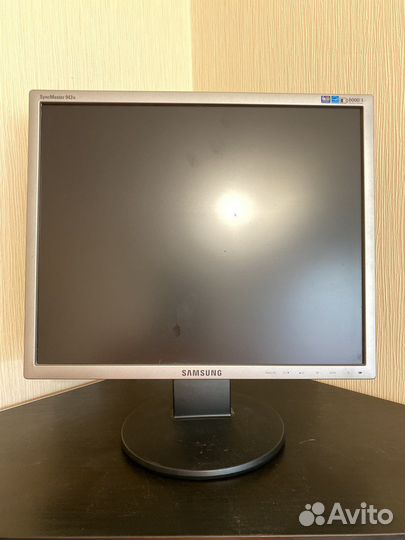 Монитор Samsung syncmaster 943n