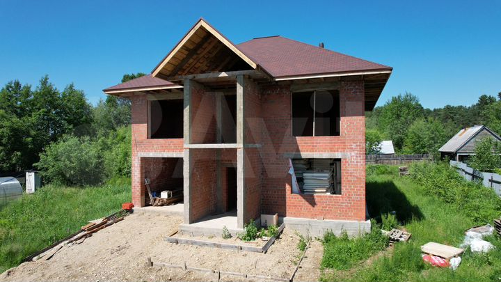 Дом 340 м² на участке 11 сот.