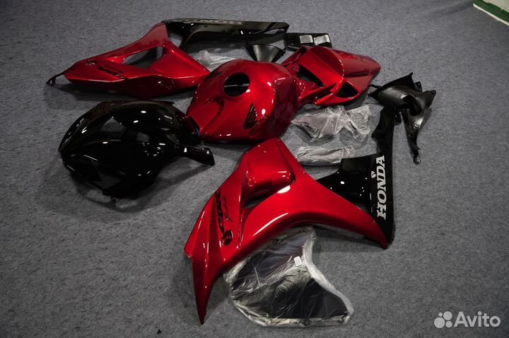 Комплект пластика на Honda CBR 1000RR 2006-2007