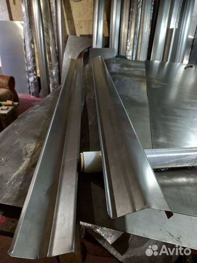 Автомобильные пороги мазда