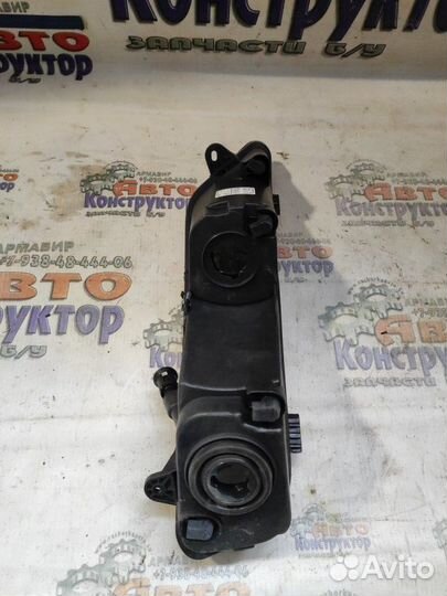 Фара противотуманная передняя правая Volkswagen