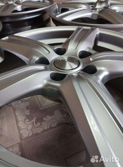 Диски литые R17 5/108