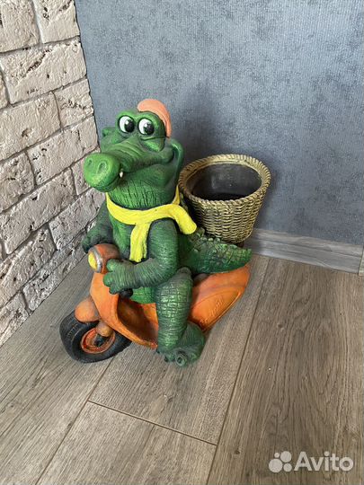 Садовые фигуры крокодил