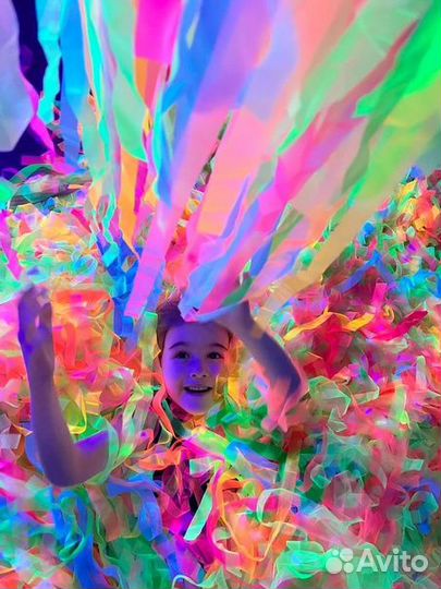 Неоновое шоу