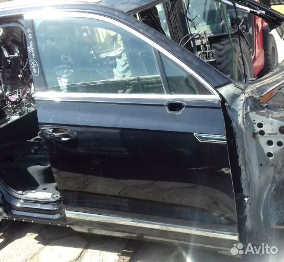 Дверь передняя справа VW touareg 3 краска: LC9X