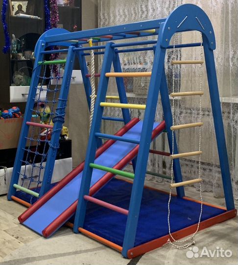 Детский игровой спортивный комплекс с горкой