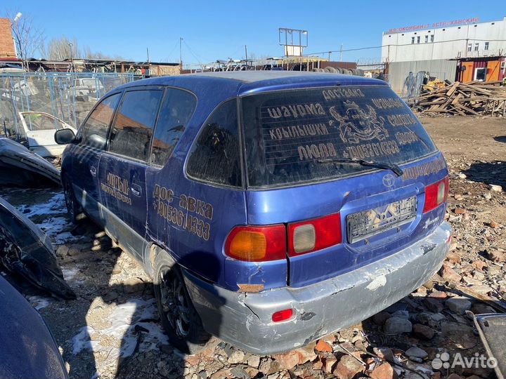 В разборе Toyota Ipsum SXM10