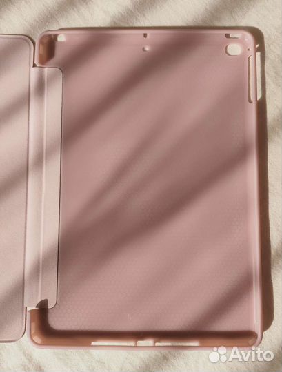 Чехол iPad 5 новый