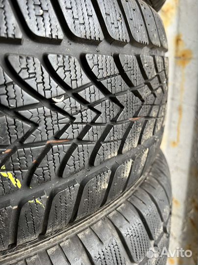Dunlop SP Winter Sport 4D 235/50 R18