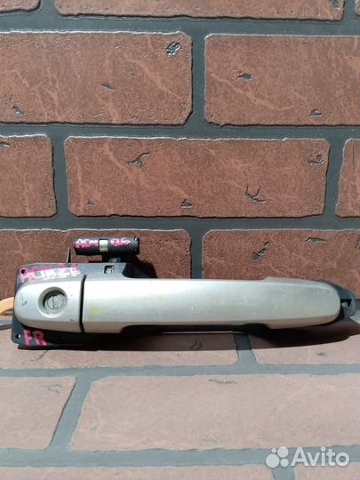 Ручка двери внешняя toyota ipsum ACM26W 2AZ-FE FR/RH