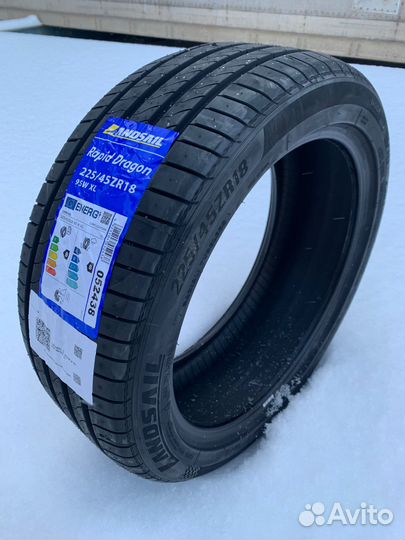 Landsail Rapid Dragon 225/45 R18 95W