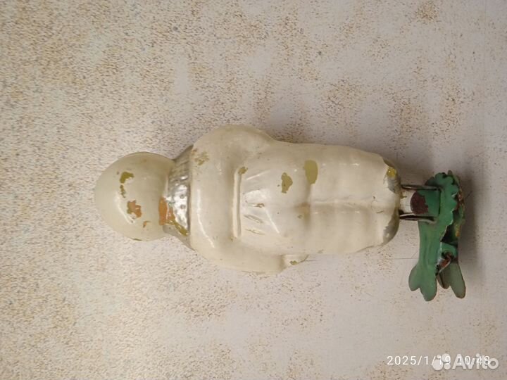 Елочные игрушки СССР Мальчик с погремушкой