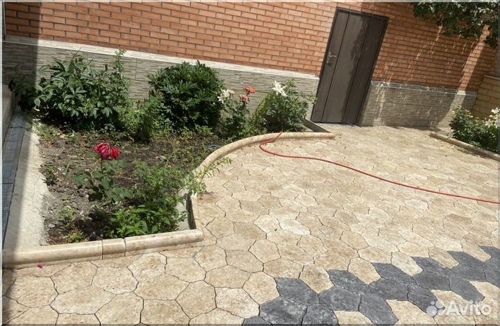 Тотуарная плитка каменный цветок