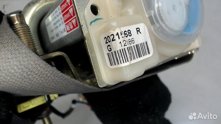 Ремень безопасности Nissan Armada, 2004