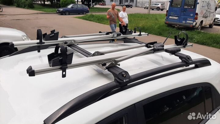 Велокрепление LUX Master, на крышу автомобиля