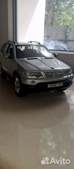 Модель 1.18 BMW x5