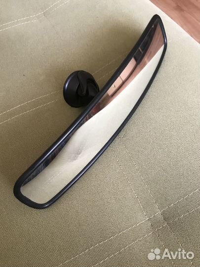 Зеркало заднего вида