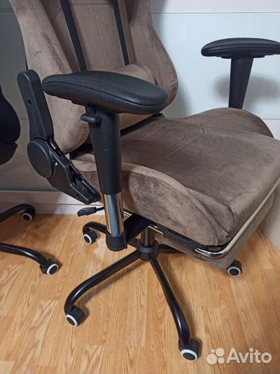 Тканевые компьютерные геймерские кресла доставка