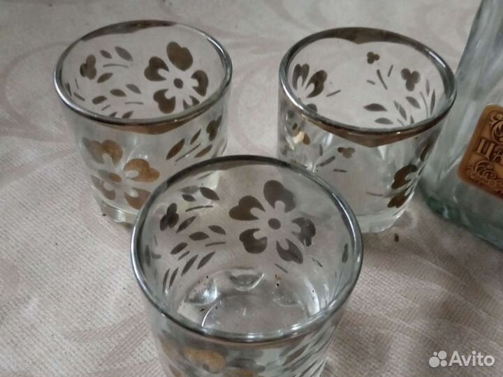 Штоф и стопки