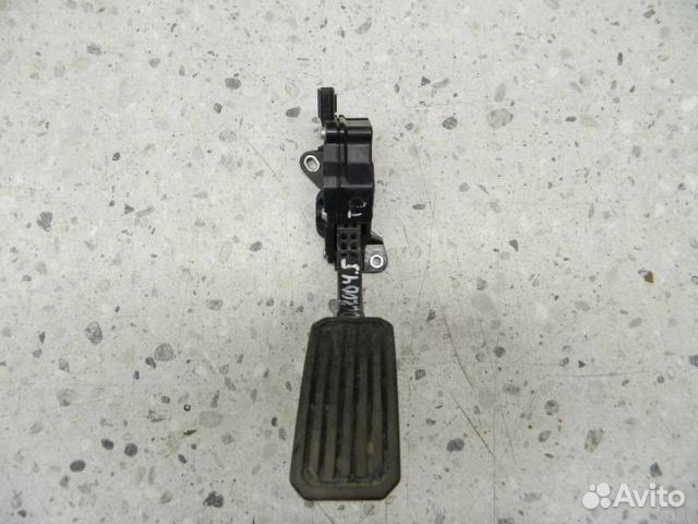 Педаль газа Toyota Land Cruiser J200 2007-2015
