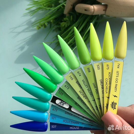 Гель лак для ногтей