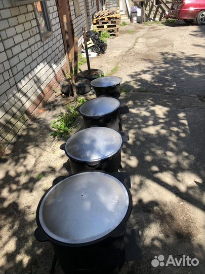 Казан чугунный на 6л с печкой