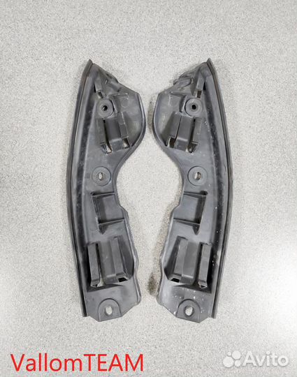 Лот T345 Кронштейн заднего бампера VW Touareg