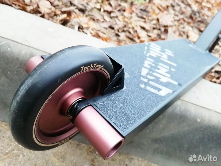 Трюковой самокат Tech Team goliath