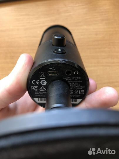 Микрофон razer seiren x