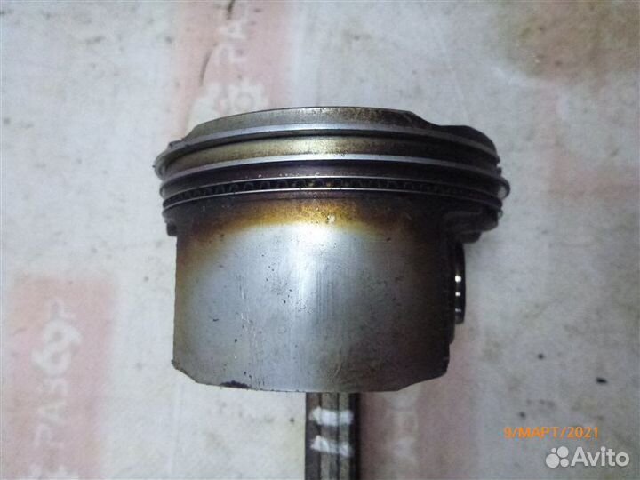 Поршень с шатуном Mazda Mazda3 BK Z6 2006